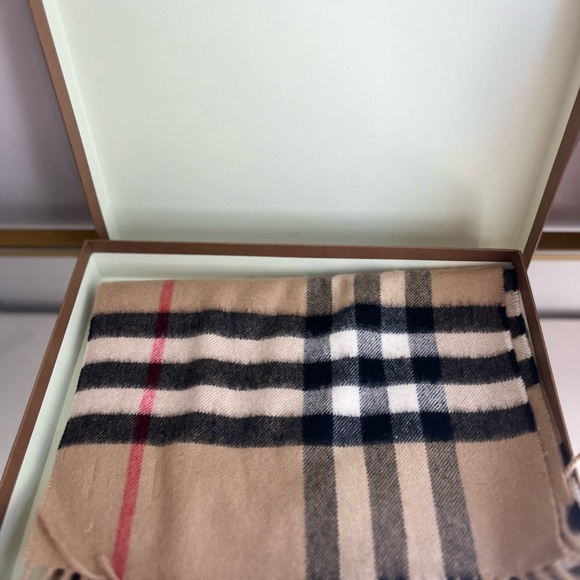 Burberry Checkered Scarf - Picture 1 of 5